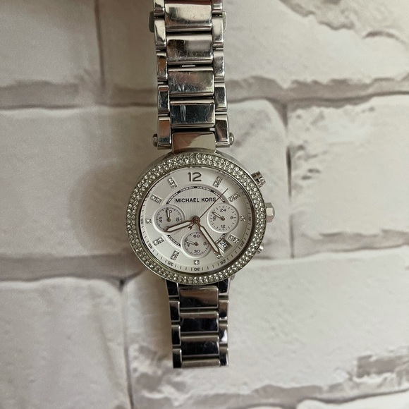 Micheal Kors watch - Picture 6 of 6